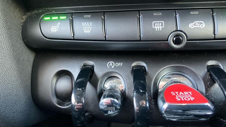 MINI Hatchback 1.5 Cooper Classic 3dr Petrol Hatchback